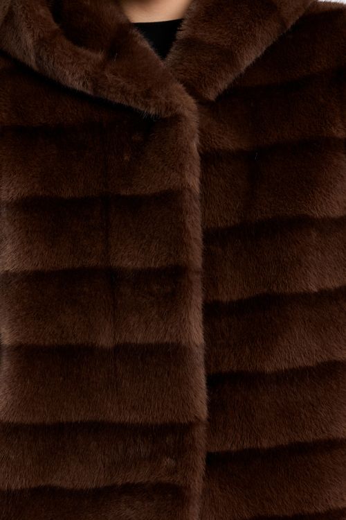Sleeveless jacket, imitation fur