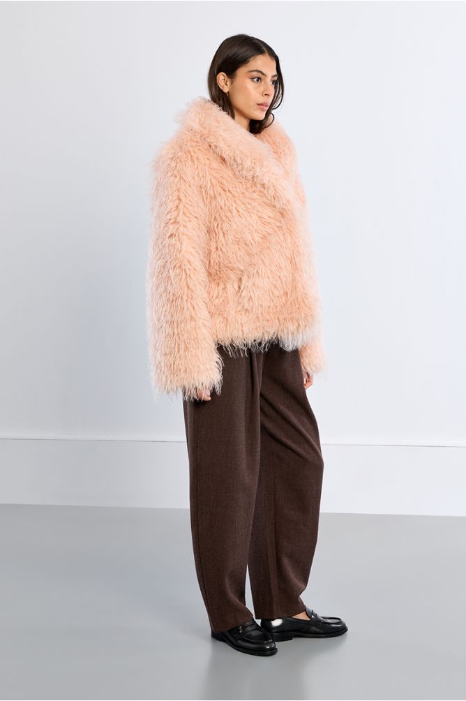 Chaqueta de peluche con cuello y solapa