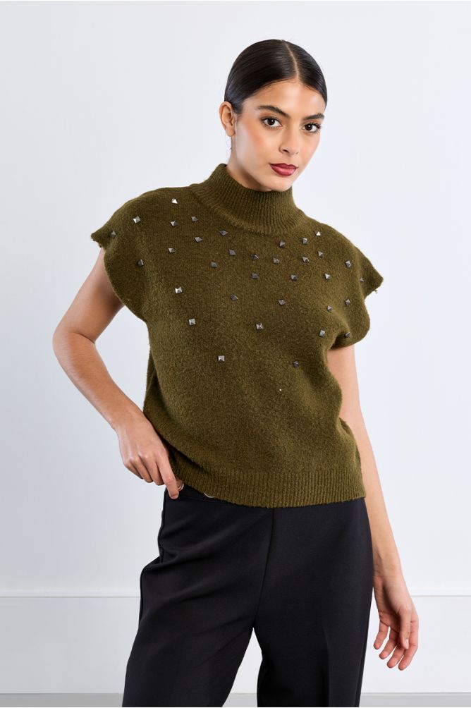 Pull sans manches clouté