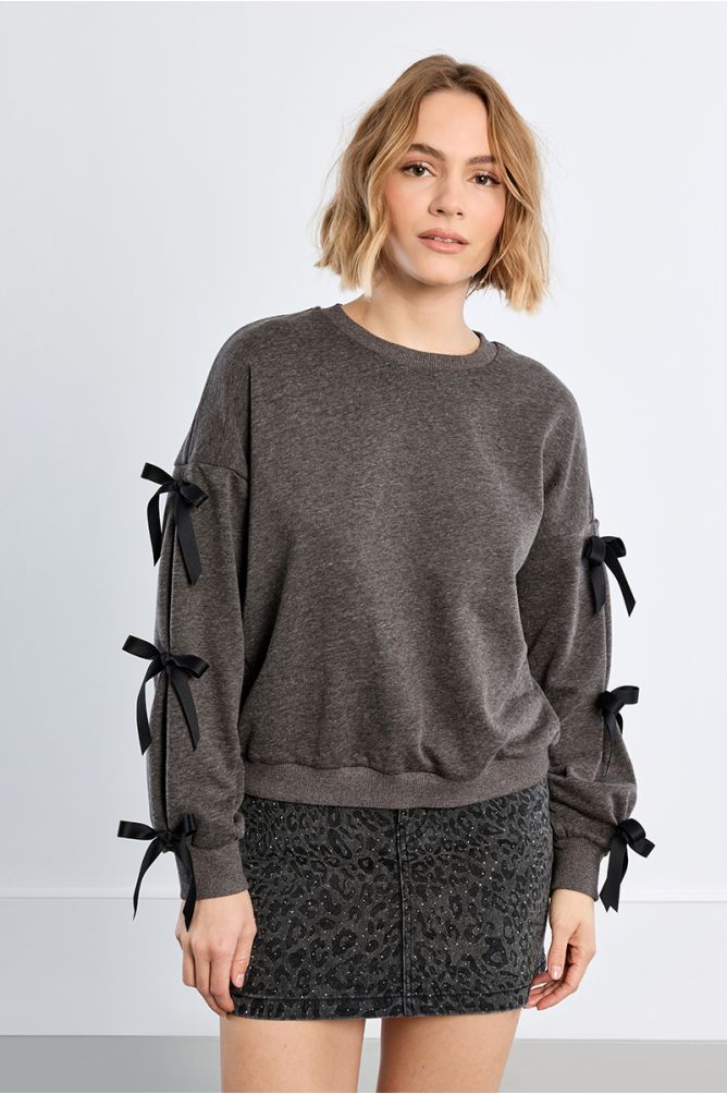 Sudadera de manga larga detalle lazos