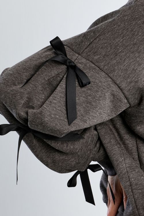 Sweat-shirt uni à nœuds