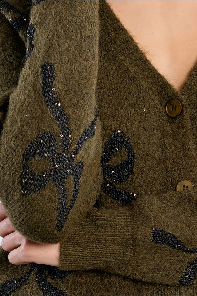 Knitted cardigan, bow patterns