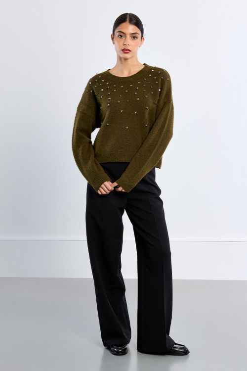 Pull en maille clouté