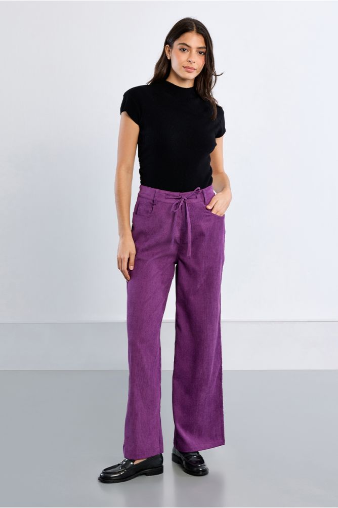 Wide trousers, in corduroy
