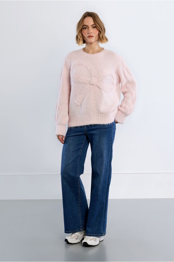 Pull en maille avec détail nœud