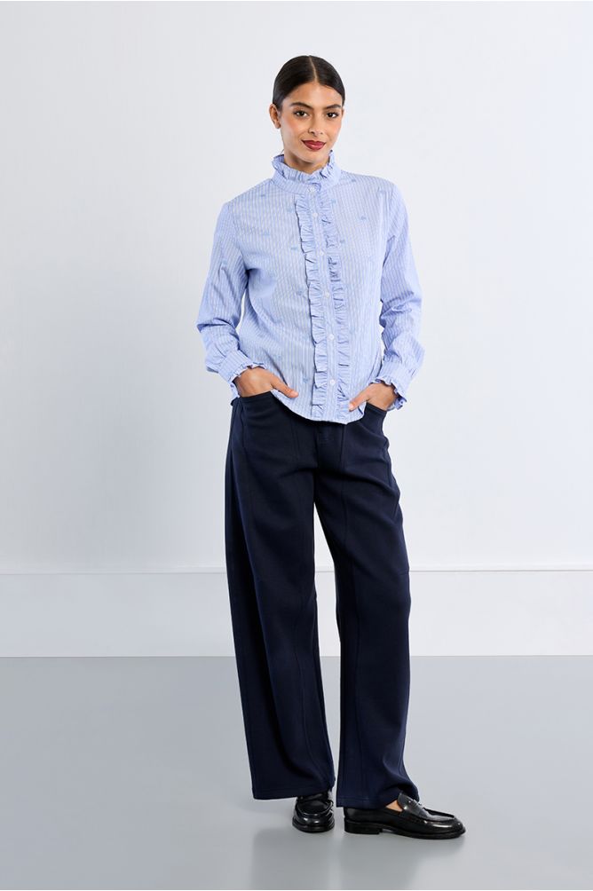 Cotton poplin shirt, Victorian collar