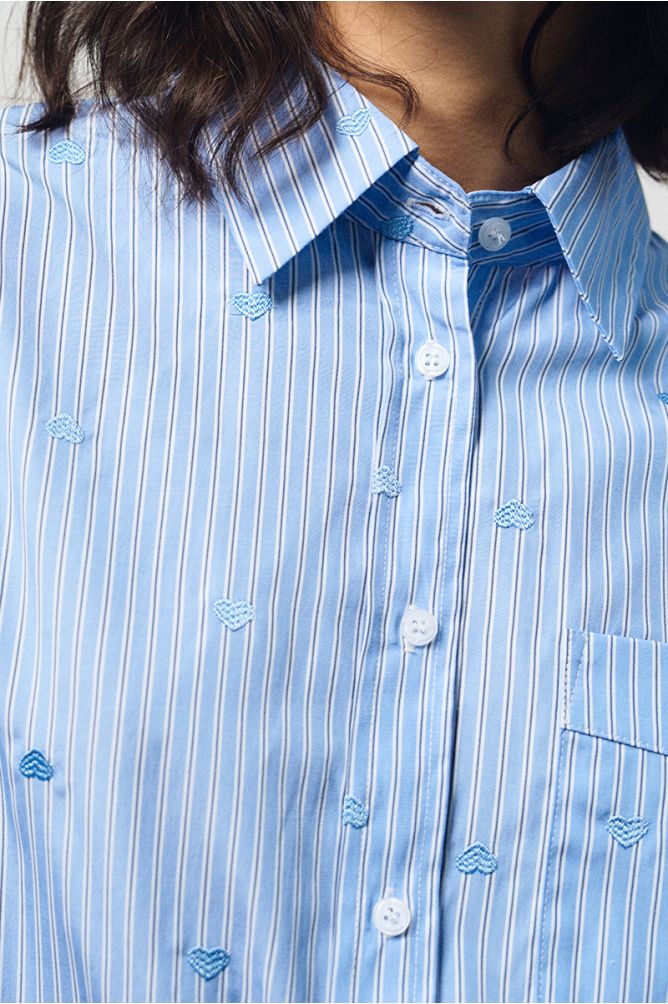 Chemise en popeline de coton, à cœurs