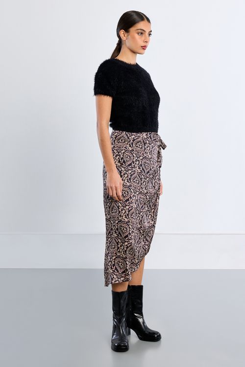Falda larga asimétrica con estampado