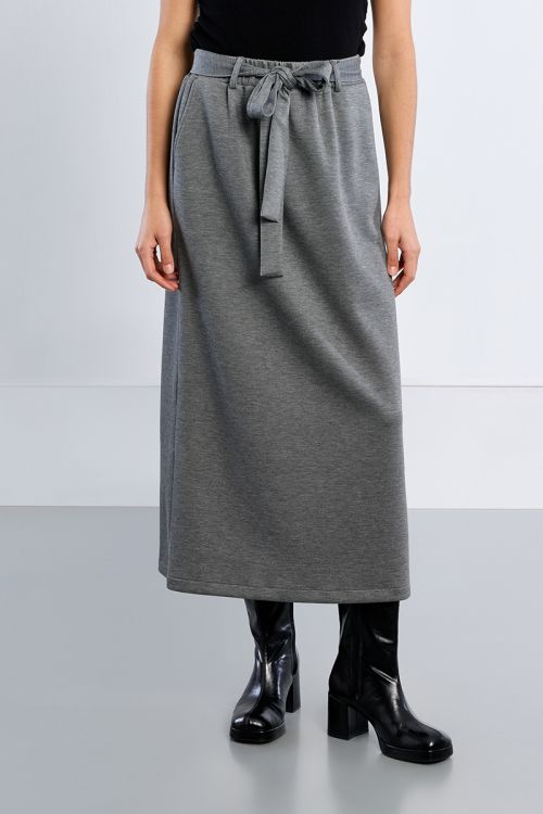 Falda larga detalle lazada