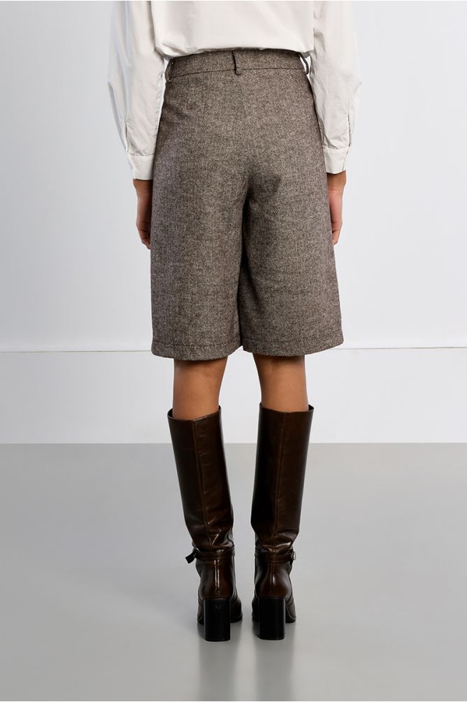 Bermuda recta en tejido tweed
