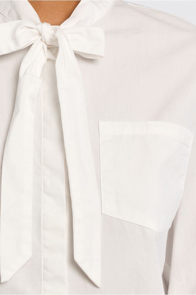 Chemise en popeline de coton, avec col à nouer