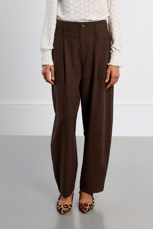 Barrel trousers, pleated