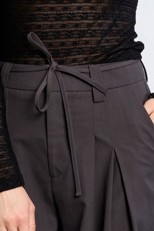 Baggy trousers, pleated