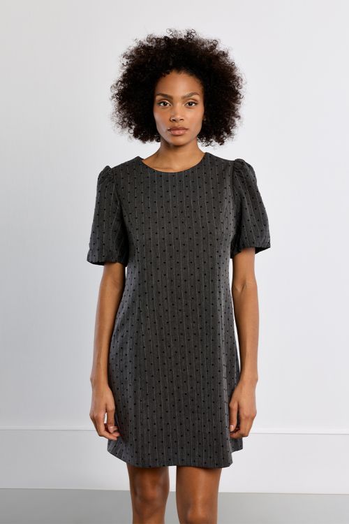 Vestido de manga corta abullonada con estampado