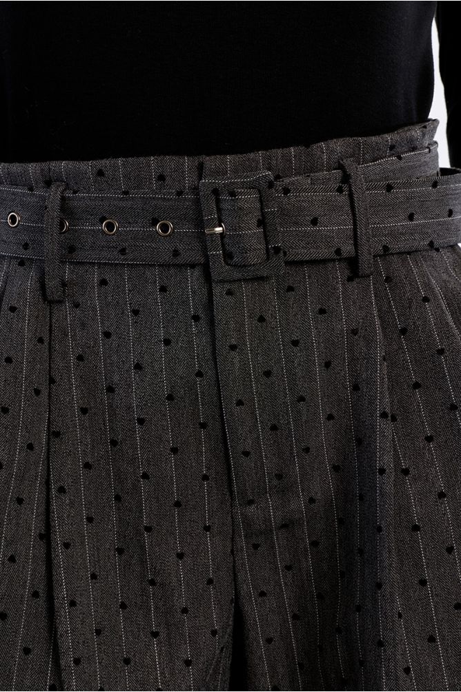 Short midi rayé, à cœurs