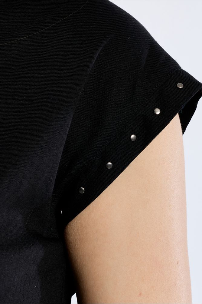 T-shirt with studded sleeves