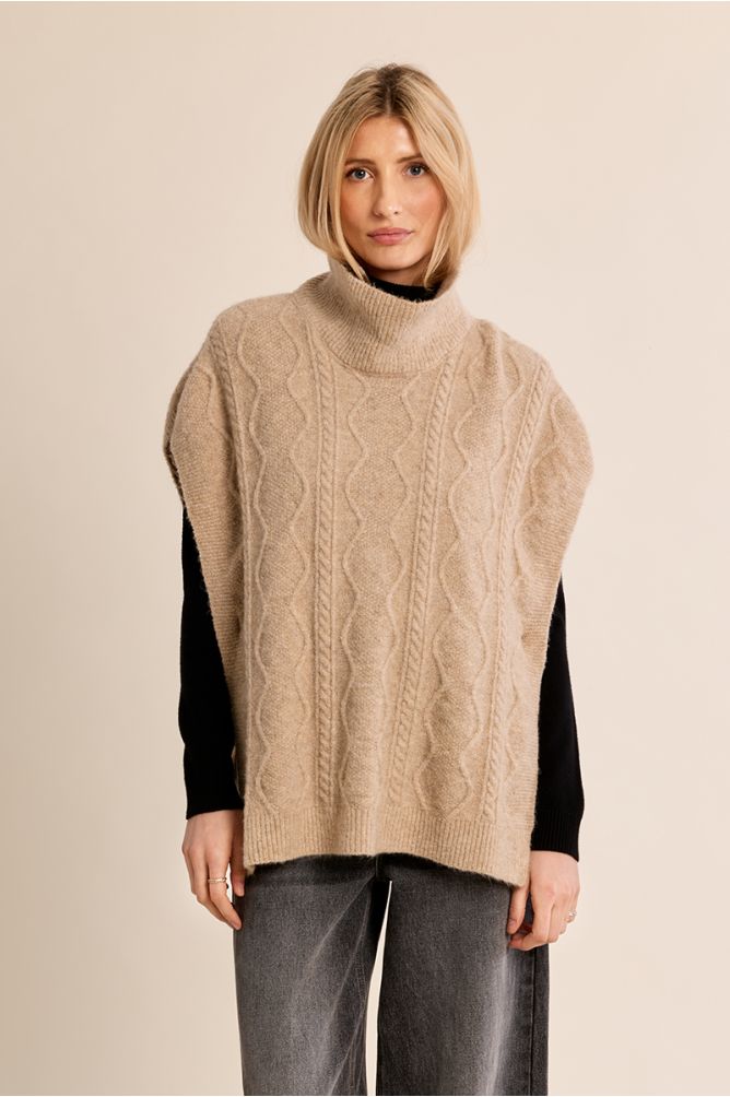 Poncho in maglia a trecce - Molly Bracken