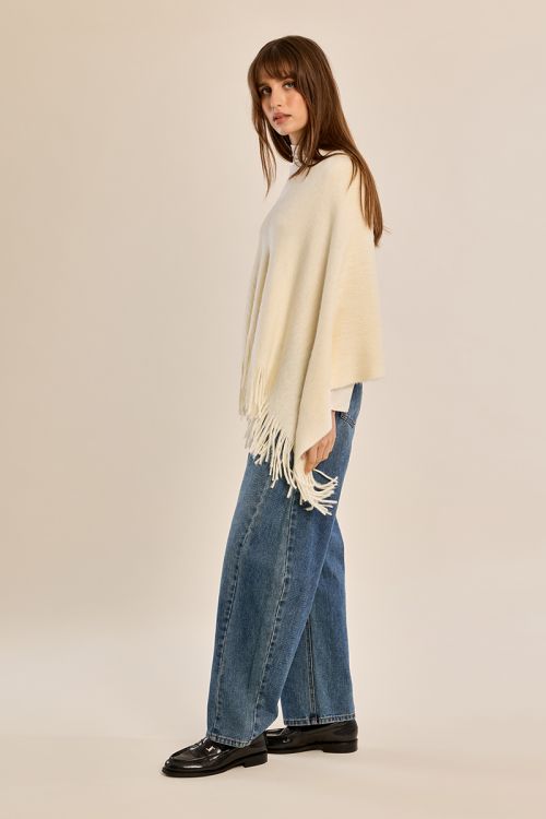 Poncho con frange in maglia garzata - Molly Bracken