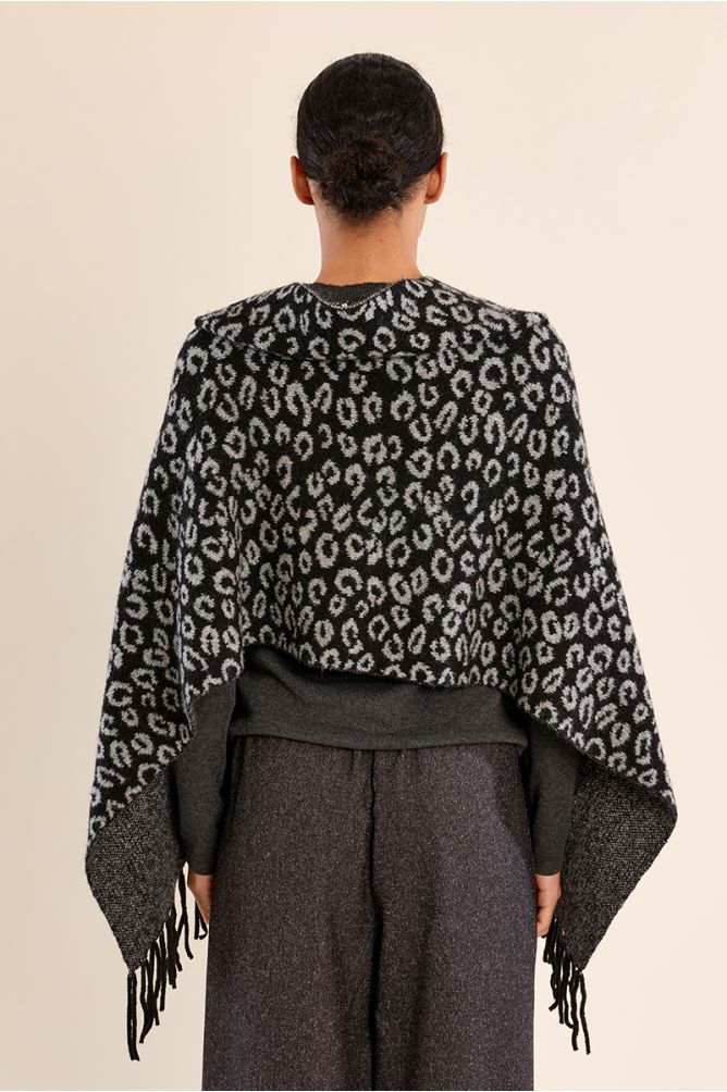 Poncho léopard, à franges