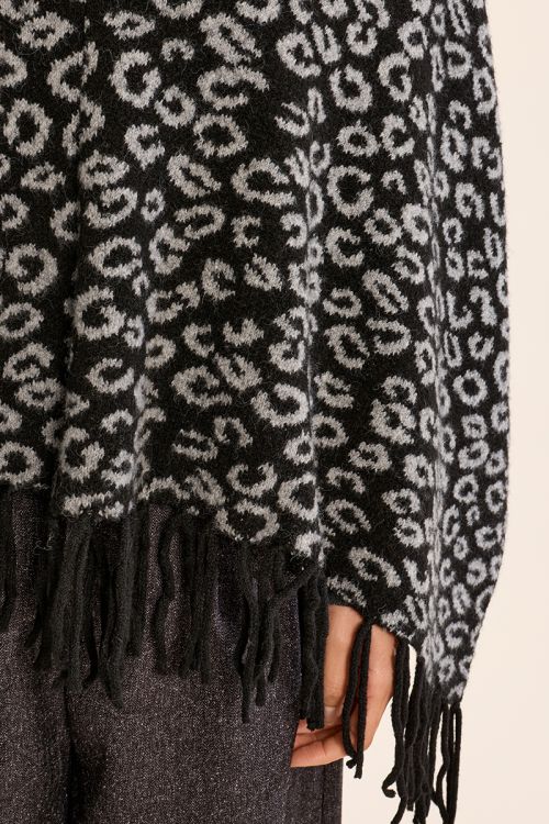 Leopard poncho, fringed