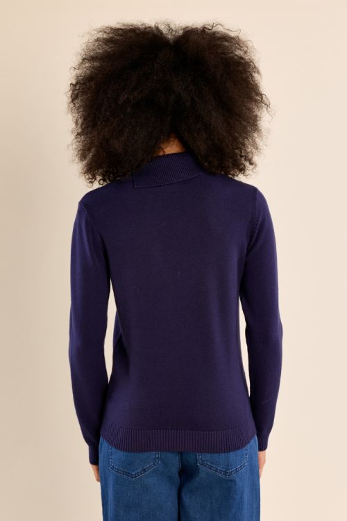 Fine knit sweater, turtleneck