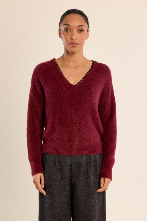 Pull en col V, à dentelle