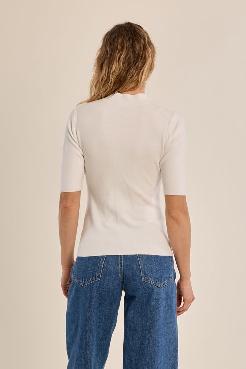 Pull col roulé, manches trois quart