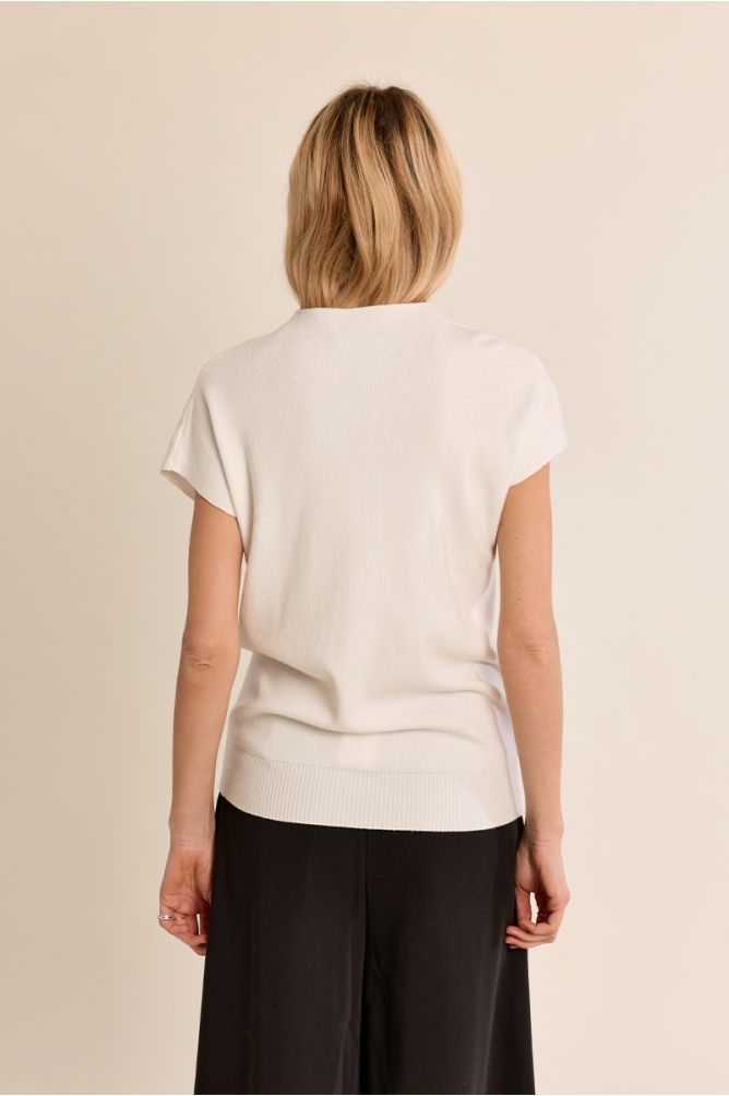 Fine knit sweater, short sleeves