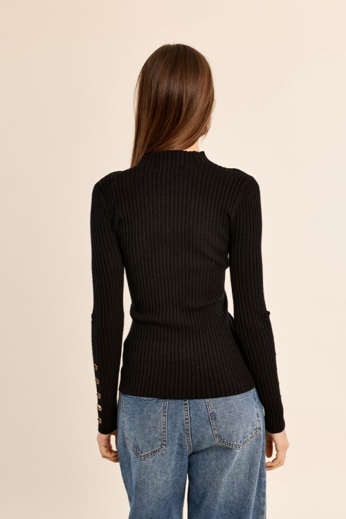 Pull en maille côtelée, à boutons dorés