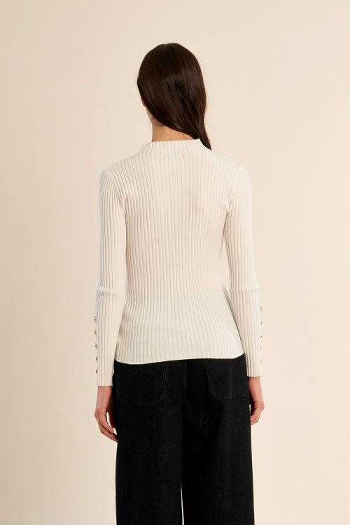 Pull en maille côtelée, à boutons dorés