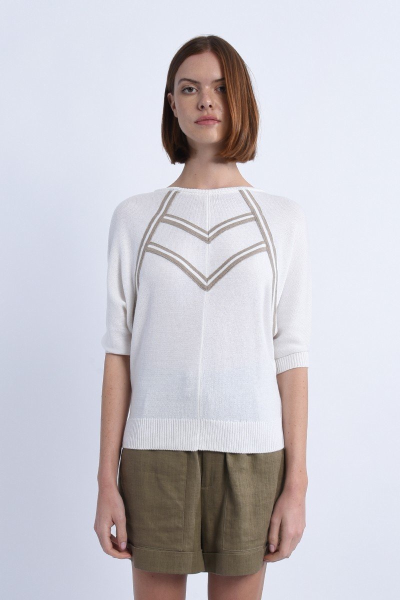 Thin sweater with batwing