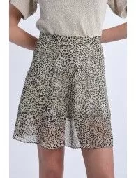 Short skirt with pattern