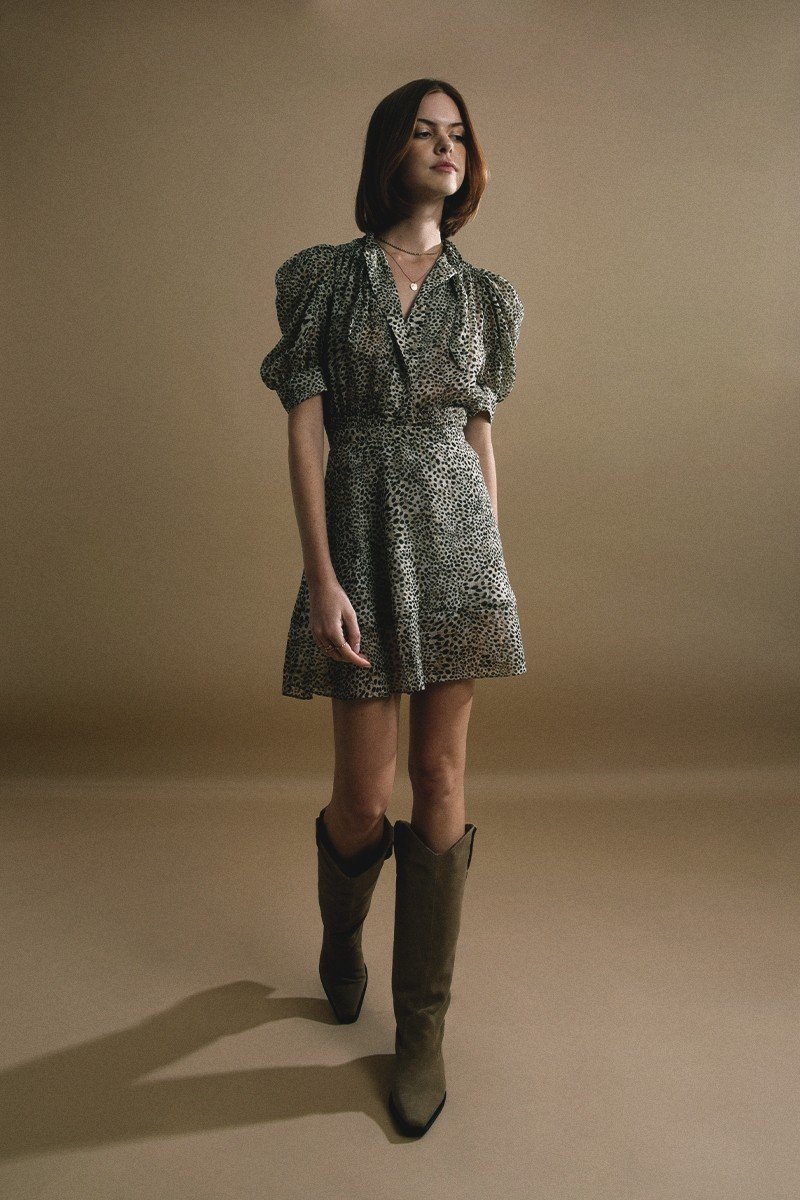 Short skirt with pattern