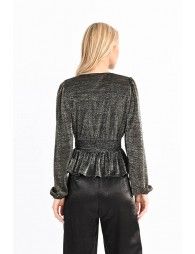 Blouse with puffy sleeves