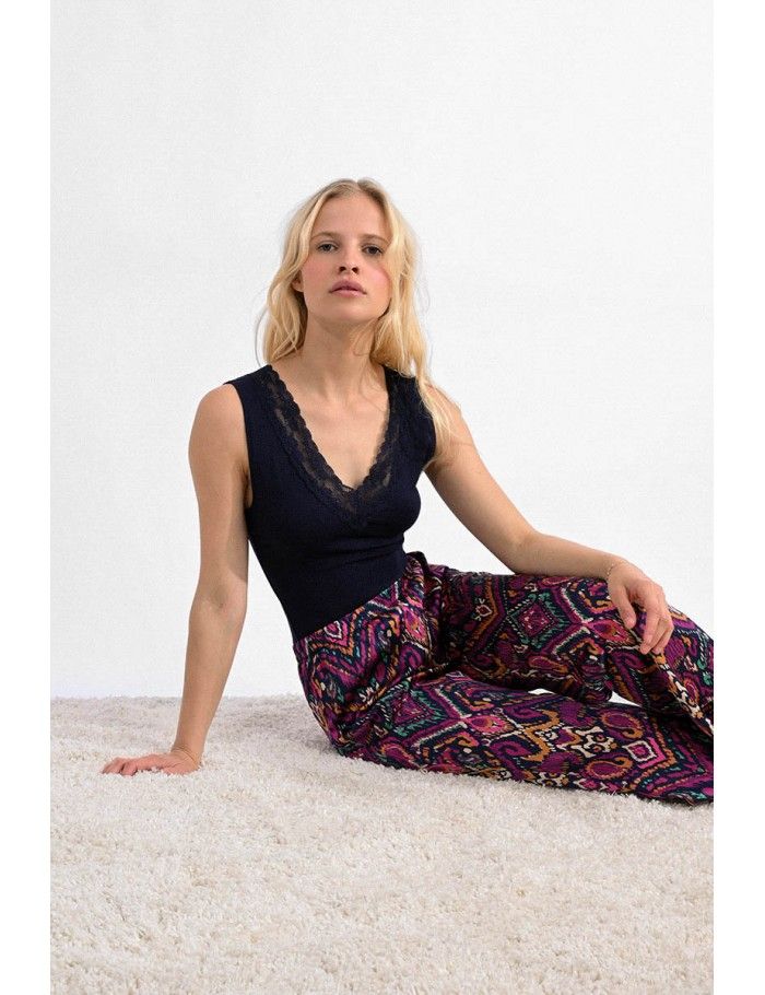 Lace V-neck Tank top
