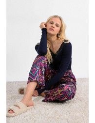 V-neck top with lace trim