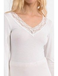 V-neck top with lace trim