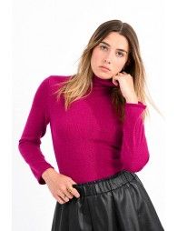 Under turtleneck pullover