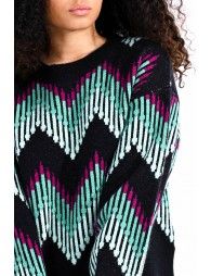 Large sweater with chevron pattern
