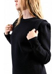Sweater dress with oversized shoulders