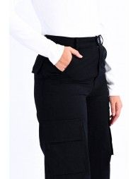 Wide cargo pants