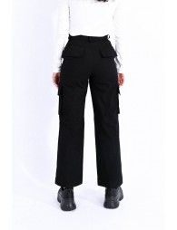 Wide cargo pants