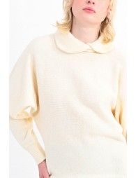 Sweater loose with asymmetrical collar
