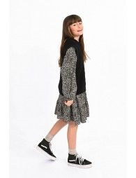 Sleeveless cable sweater