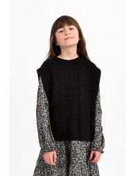 Sleeveless cable sweater
