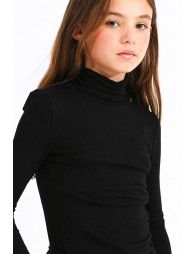 Fine iridescent undershirt