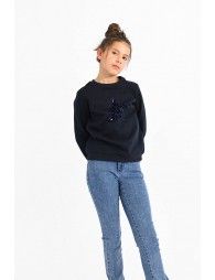 Boyfriend sweater with front sequined star