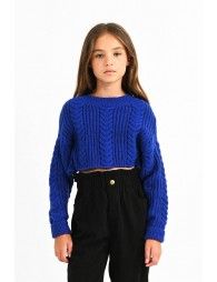 Cropped sweater with cable knit