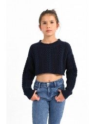 Cropped sweater with cable knit