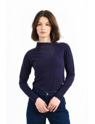 Raglan jumper with open collar